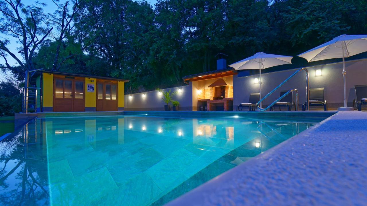 Casa Valla Buzet Esterno foto